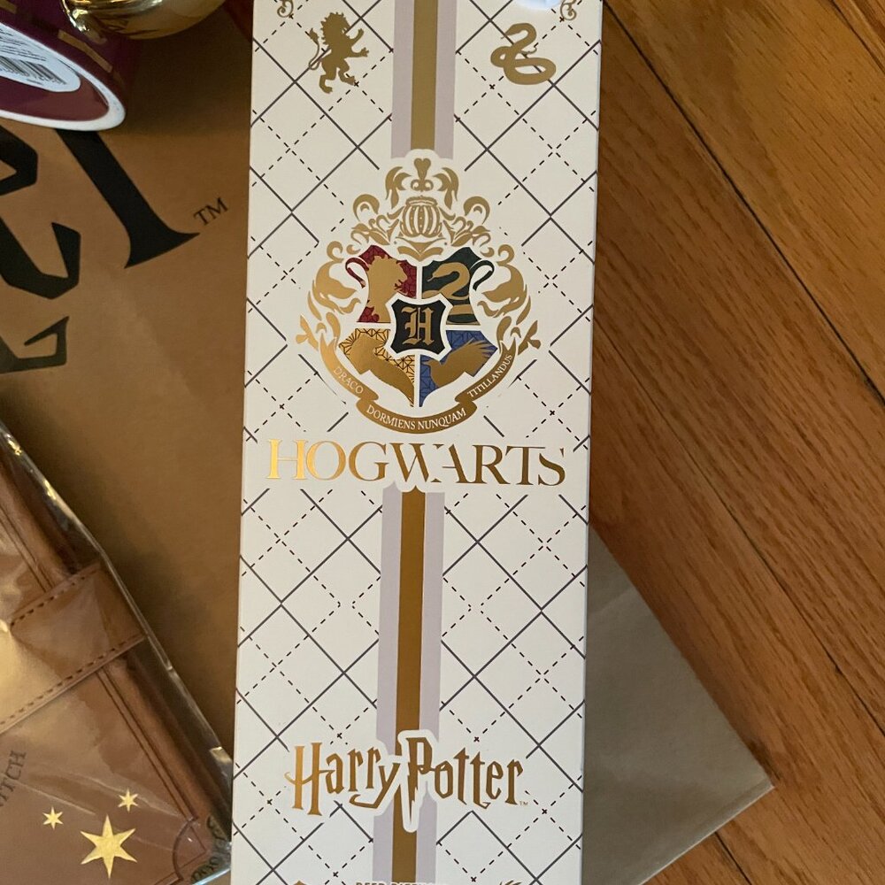 Harry Potter Magic Gift Set. Nostalgic SOLD-OUT Miniso w/ Ceramic Reed Diffuser! - Picture 6 of 15
